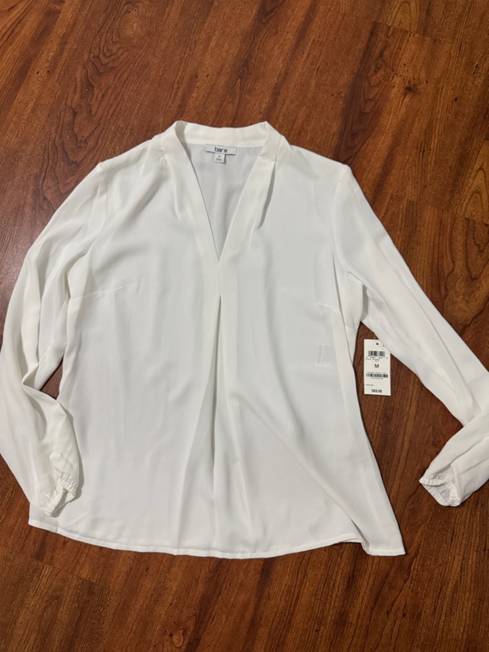 Bar III Cream V-Neck Long Sleeve Blouse